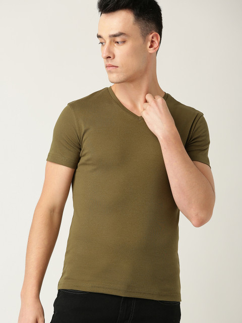 

United Colors of Benetton Men Olive Green Solid V-Neck T-shirt