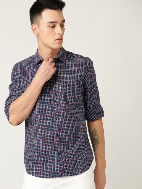 

United Colors of Benetton Men Navy Blue & Red Slim Fit Poplin Checked Casual Shirt