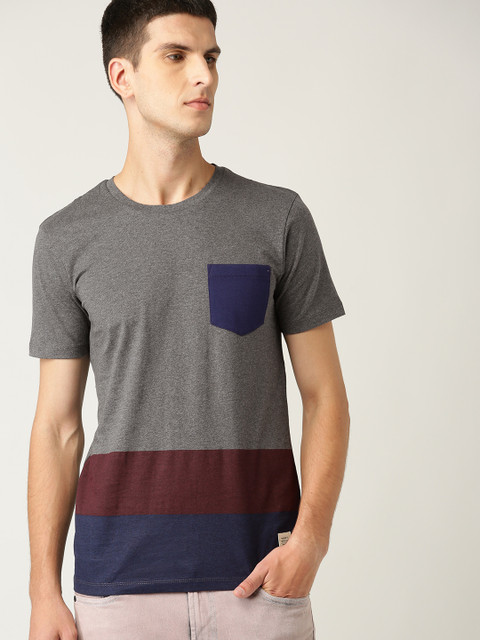 

United Colors of Benetton Men Grey Melange & Navy Colourblocked Round Neck T-shirt