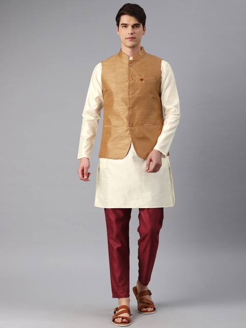 

Freehand Men Khaki & Cream-Coloured Solid Kurta with Pyjamas & Nehru Jacket