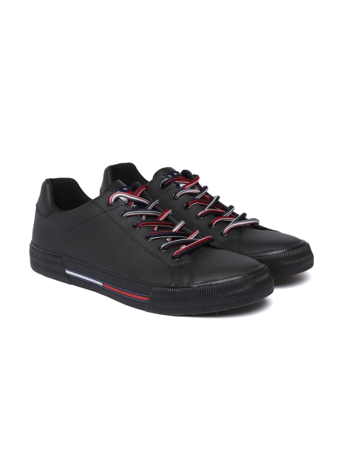 

Tommy Hilfiger Men Black Sneakers