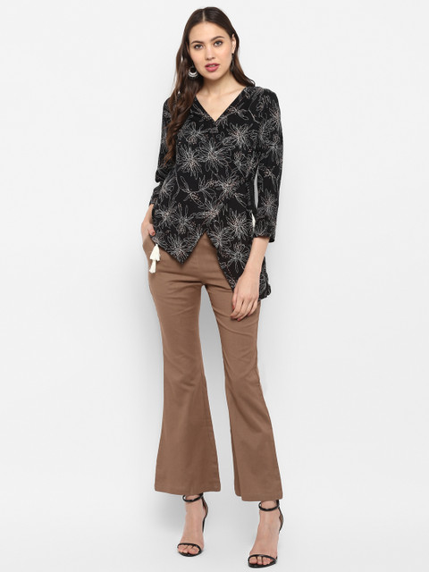 

Janasya Women Black Printed Top with Trousers