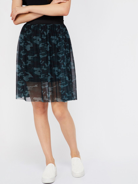 

Ginger by Lifestyle Women Green Solid A-Line Mini Skirt