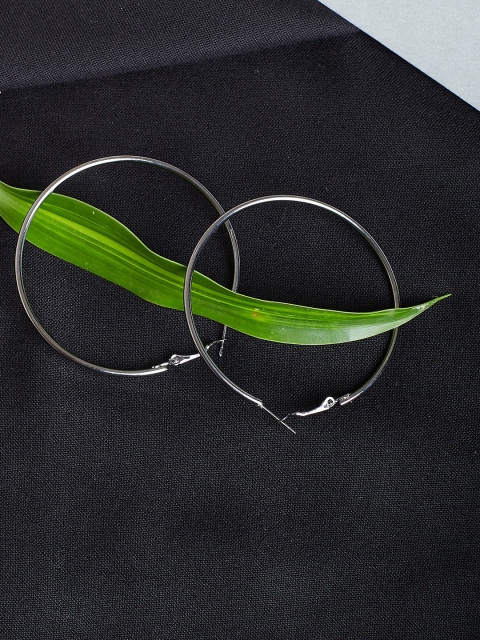

ZeroKaata Silver-Toned Circular Hoop Earrings