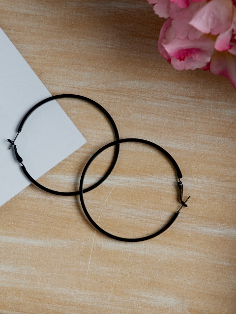 

ZeroKaata Black Circular Hoop Earrings
