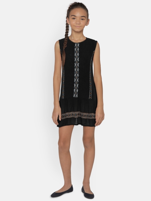 

Natilene Girls Black & White Embroidered A-Line Pure Cotton Top