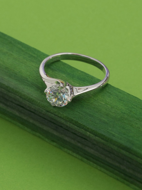 

Peora Sterling Silver Ring