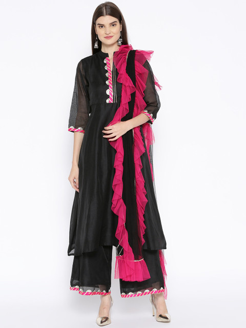 

Shakumbhari Women Black & Pink Solid Kurta with Palazzos & Dupatta