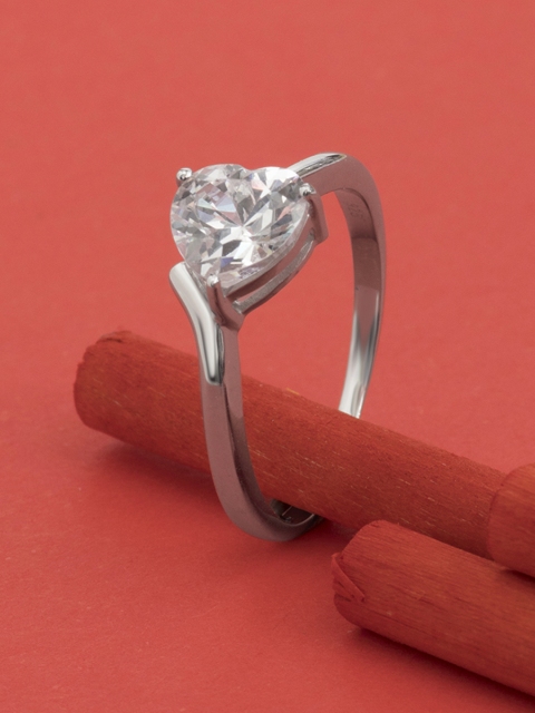 

Peora Sterling Silver Ring