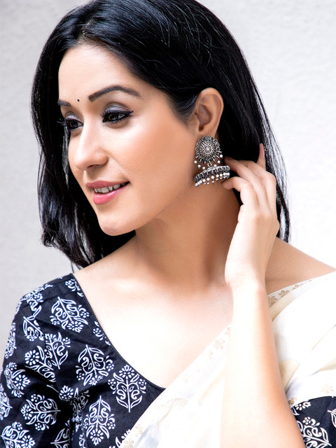

Rubans Silver-Toned & White Oxidised Dome Shaped Jhumkas