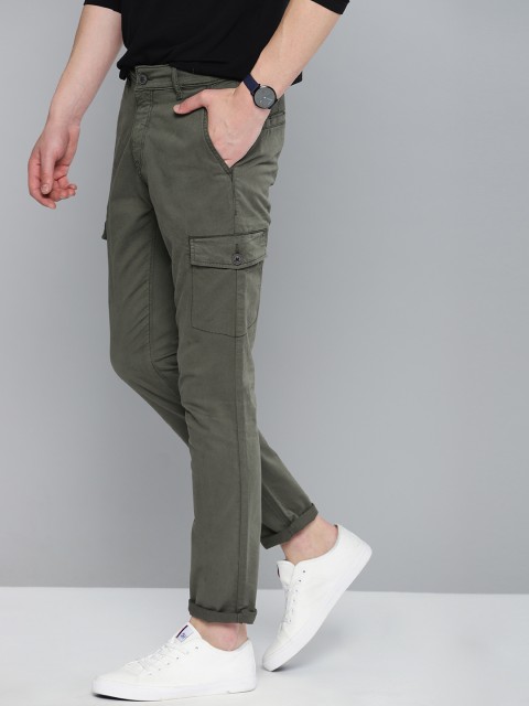 

Mast & Harbour Men Olive Green Regular Fit Solid Cargos