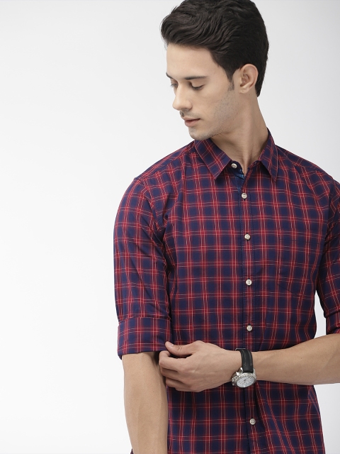 

Harvard Men Red & Navy Blue Checked Casual Shirt