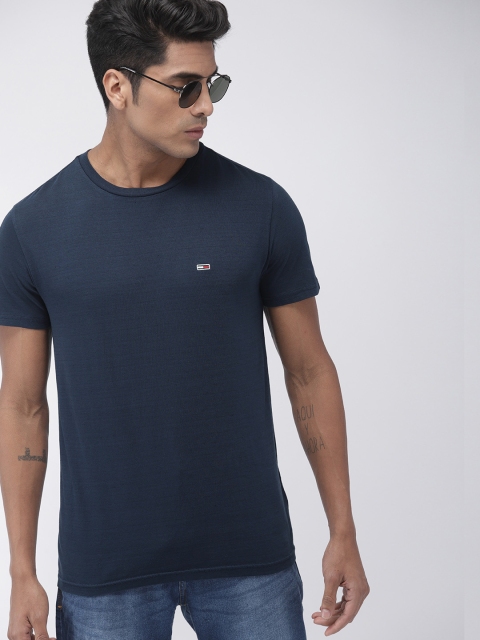 

Tommy Hilfiger Men Navy Blue Solid Round Neck T-shirt