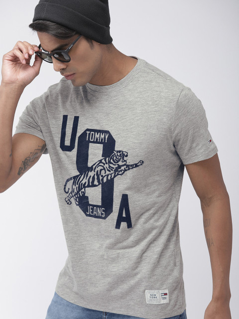

Tommy Hilfiger Men Grey Printed Slim Fit Round Neck T-shirt