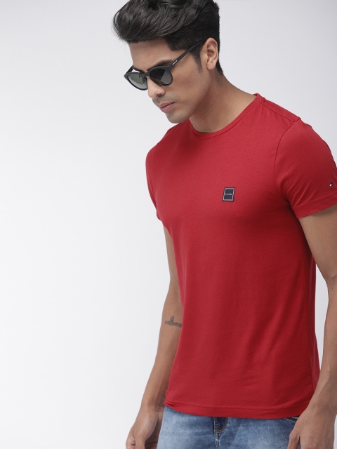 

Tommy Hilfiger Men Red Solid Round Neck T-shirt