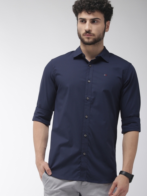 

Tommy Hilfiger Men Blue Slim Fit Solid Casual Shirt