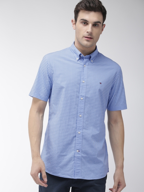 

Tommy Hilfiger Men Blue Regular Fit Checked Casual Shirt