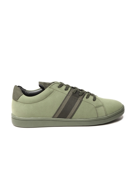 

ether Men Olive Green Colourblocked Sneakers