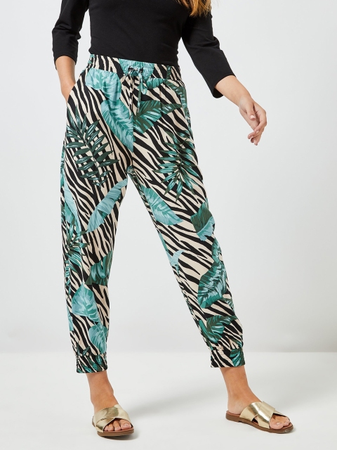 

DOROTHY PERKINS Women Green & Off-White Regular Fit Print Petite Cropped Joggers