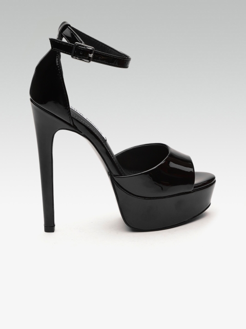 

Steve Madden Women Black Solid Platform Heels