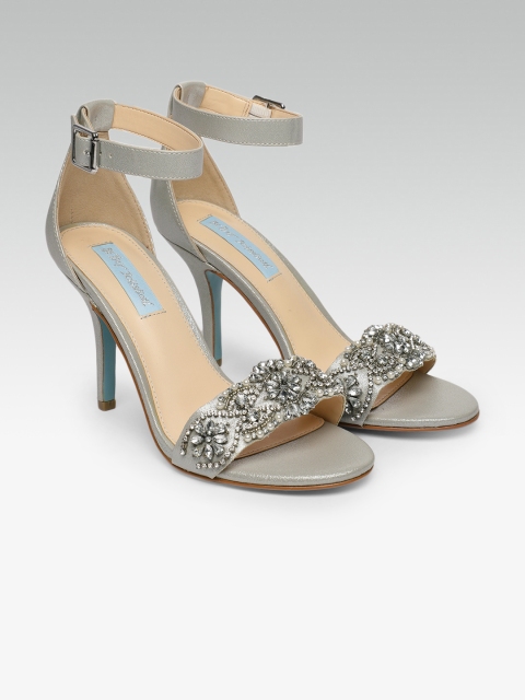 

Steve Madden Women Silver-Toned Embellished Sandals