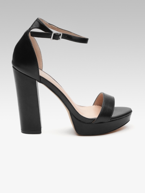 

Steve Madden Women Black Solid Platform Heels