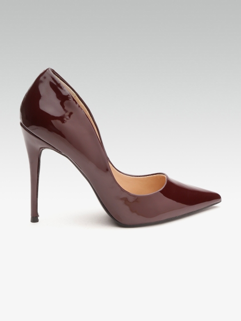 

Steve Madden Women Burgundy Solid Pumps