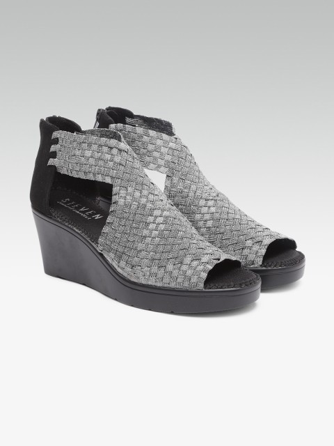 

Steve Madden Women Silver-Toned Solid Wedges