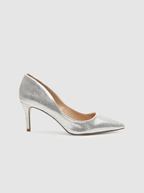 

Steve Madden Women Silver-Toned Embellished Pumps