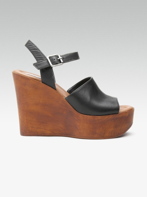 

Steve Madden Women Black Solid Leather Wedges