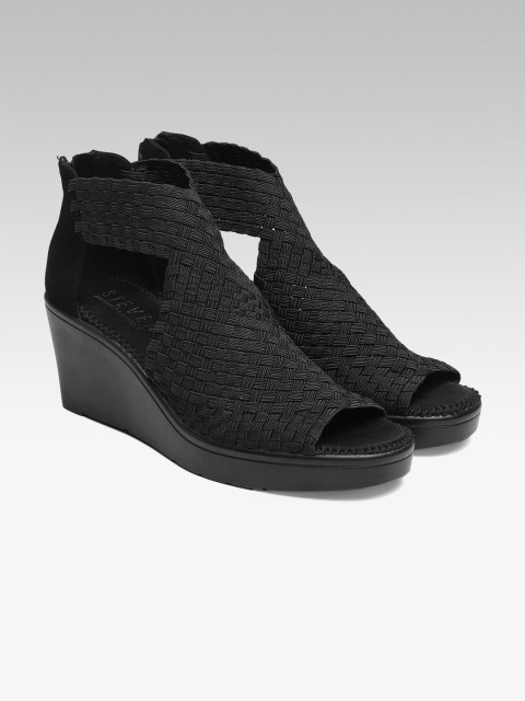 

Steve Madden Women Black Solid Sandals