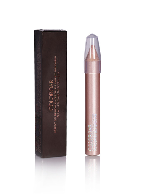 

Colorbar Perfect Selfie Highlighter- 004 Perfect Peach 4.9 g