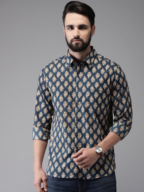 Men Navy Blue & Beige Regular Fit Printed Casual Shirt