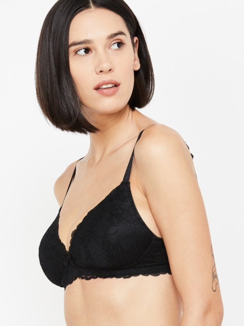 

Ginger by Lifestyle Black Lace Underwired Lightly Padded Plunge Bra 8903732703091
