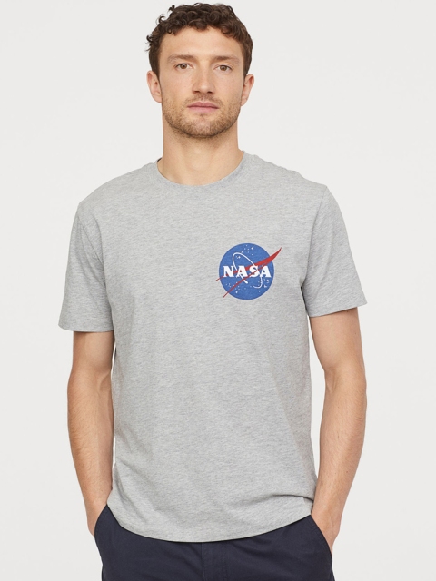 

H&M Men Grey Printed T-shirt