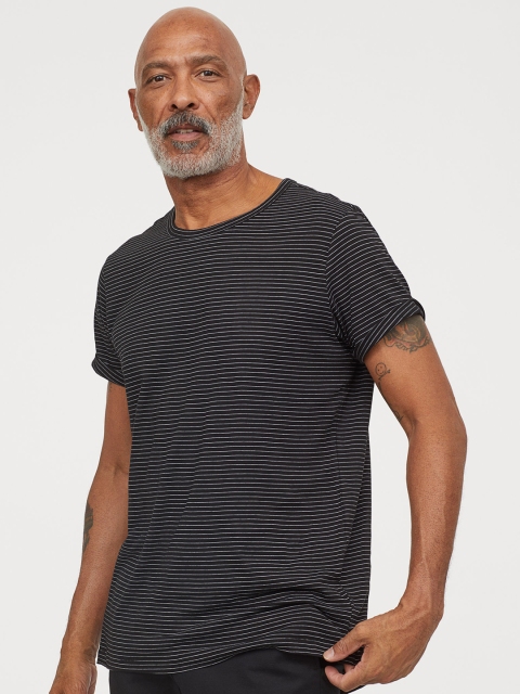 

H&M Men Black Striped Slub Jersey T-shirt