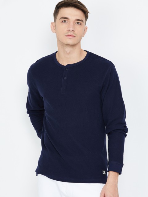 

Bossini Men Navy Blue Solid Henley Neck T-shirt