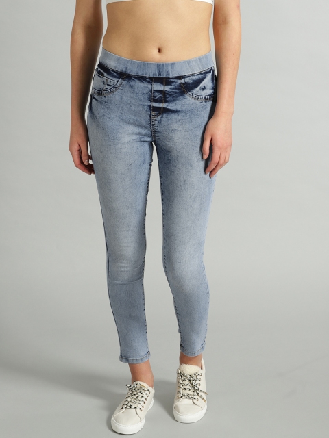 

Roadster Women Blue Washed Super Skinny Fit Cropped Jeggings