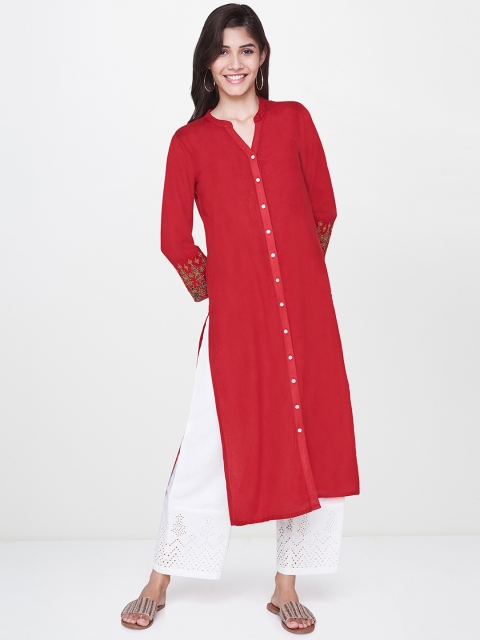 

Global Desi Women Red Solid Straight Kurta