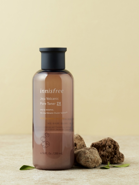 

Innisfree Unisex Jeju Volcanic Pore Toner 200 ml, Brown