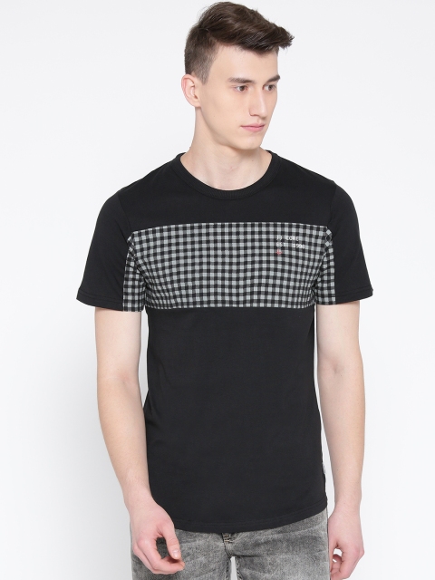 

Jack & Jones Men Black & Grey Checked Detail Round Neck T-shirt