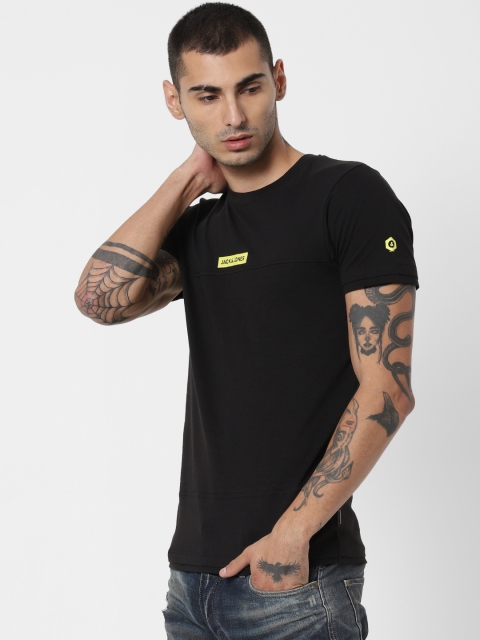 

Jack & Jones Men Black Solid Round Neck T-shirt