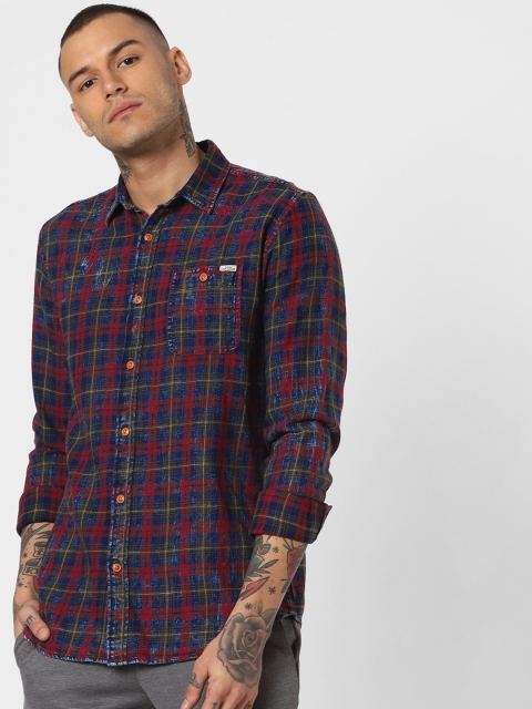 

Jack & Jones Men Red & Navy Blue Regular Fit Checked Casual Shirt