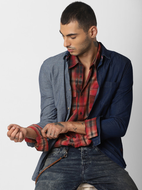 

Jack & Jones Vintage Men Red & Black Slim Fit Checked Casual Shirt