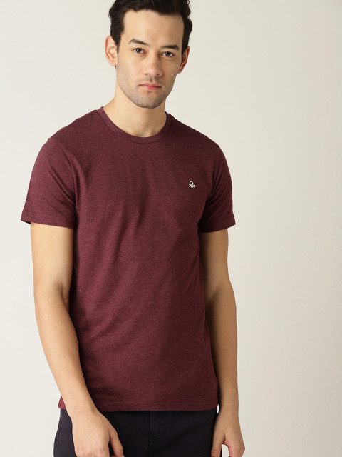 

United Colors of Benetton Men Maroon Solid Round Neck T-shirt