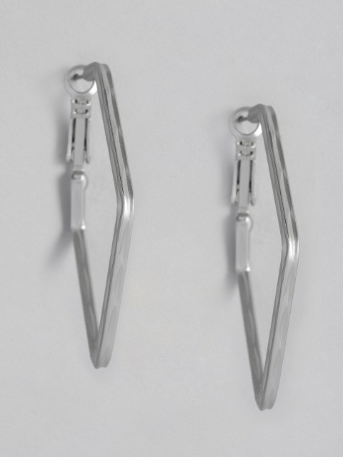

justpeachy Silver-Toned Geometric Hoop Earrings