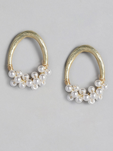 

justpeachy Gold-Toned & White Circular Studs