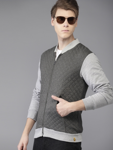 

Campus Sutra Men Grey Solid Lightweight Jacket