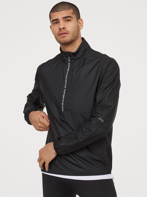 

H&M Men Black Solid Popover Running Sweatshirt