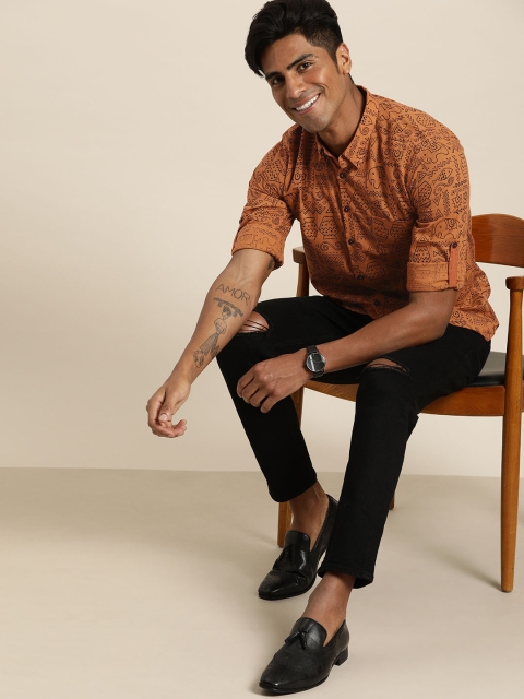 

Taavi Men Rust Orange & Black Bagru Printed Sustainable Shirt with Button-Down Collar & Roll Up Tabs